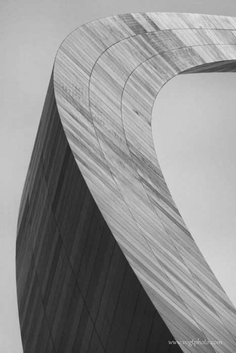 20130829-Gateway Arch BW-01-w